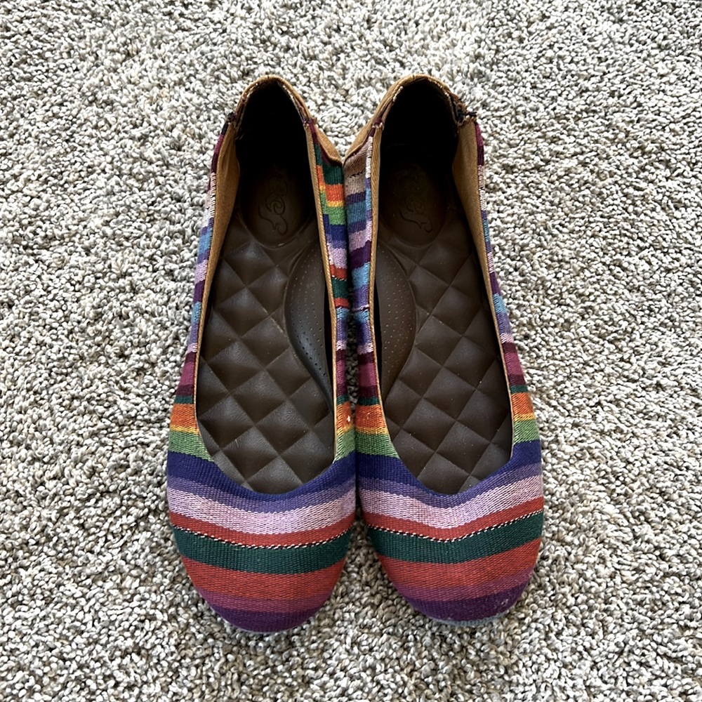 Reef Canvas Rainbow Flats.